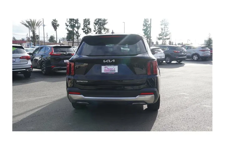 $25984 : 2024 Sorento S image 7