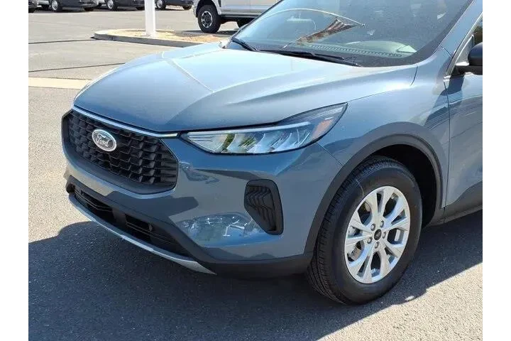 $27900 : Ford Escape 2026 Active 4dr image 8