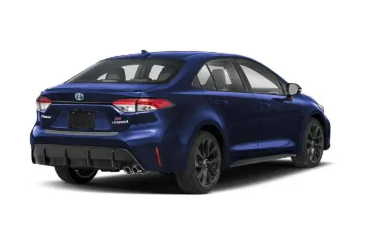 $22388 : Toyota Corolla Hybrid 2024 S image 2