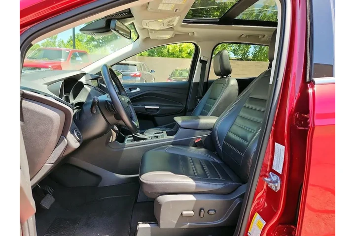 $14998 : Ford Escape 2018 Titanium 4d image 10