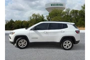 $19856 : Jeep Compass 2024 4x4 Latitu thumbnail