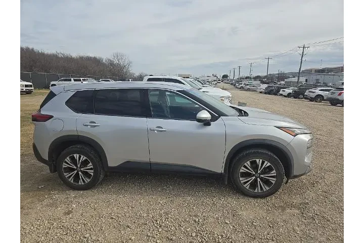 $15905 : Nissan Rogue 2021 SV 4dr Cro image 1