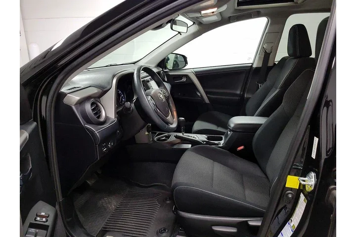 $21998 : Toyota RAV4 2017 AWD XLE 4dr image 10