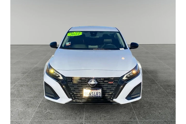 $29070 : Nissan Altima 2023 2.5 SR 4d image 8