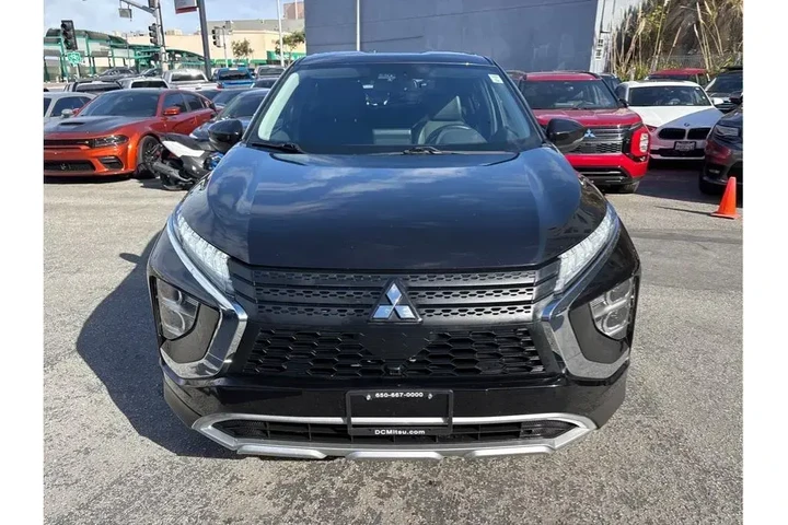 $22388 : Mitsubishi Eclipse Cross 202 image 2