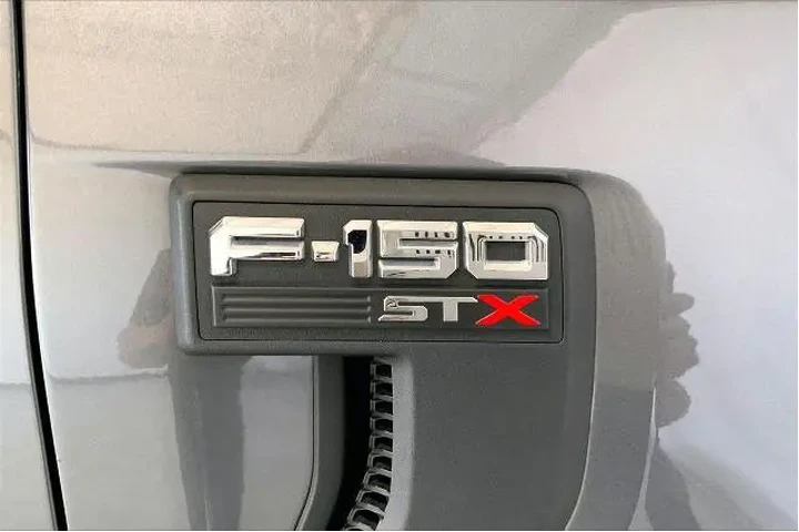 $28981 : Ford F-150 2022 4x2 XLT 4dr image 9