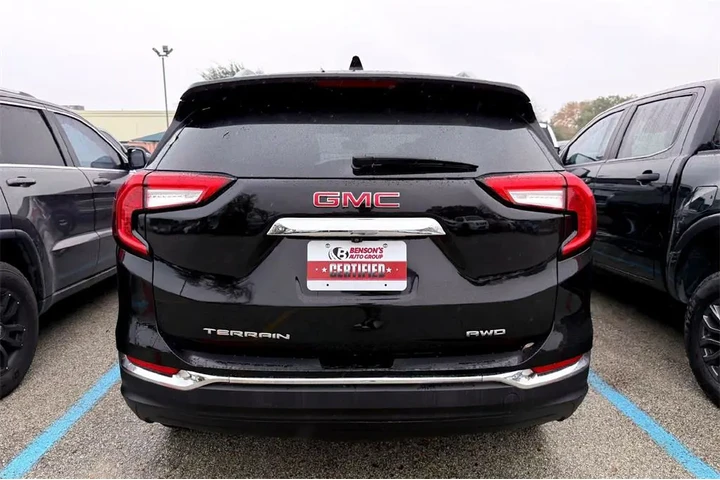 $20781 : GMC Terrain 2024 AWD SLT 4dr image 7