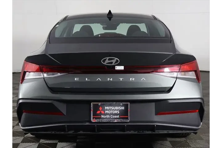 $18293 : Hyundai ELANTRA 2024 SEL 4dr image 10