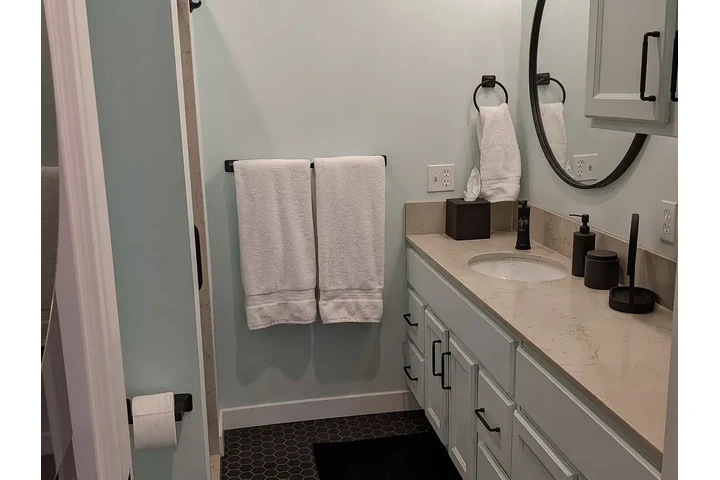 $1100 : 1/bed 1/bath house for rent image 5