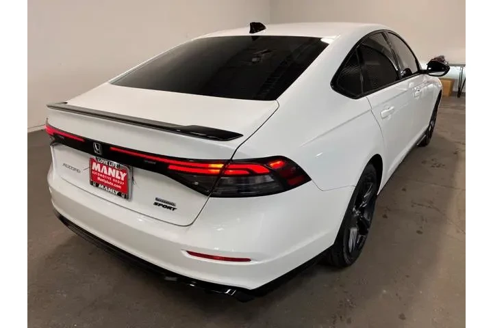 $27957 : Honda Accord Hybrid 2023 image 3