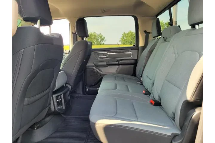 $26388 : Ram 1500 2020 4x4 Big Horn 4 image 5