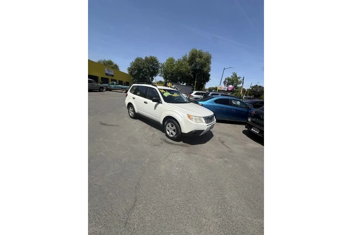 $9150 : 2011 Forester 2.5X image 3