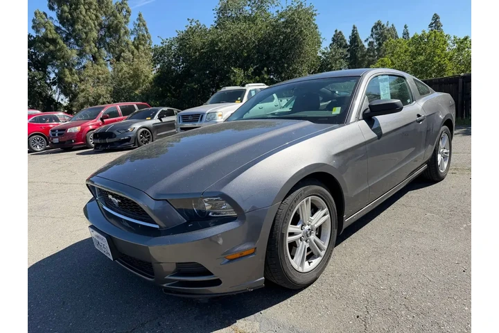 $13000 : Ford Mustang 2013 V6 2dr Fas image 1