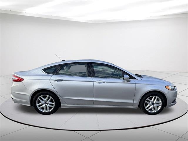 $9690 : Pre-Owned 2014 Fusion SE image 2