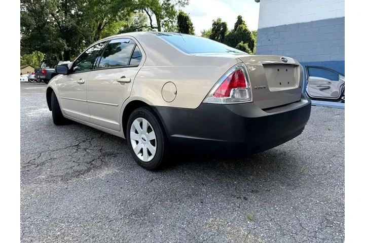 $4525 : 2008 Fusion image 4