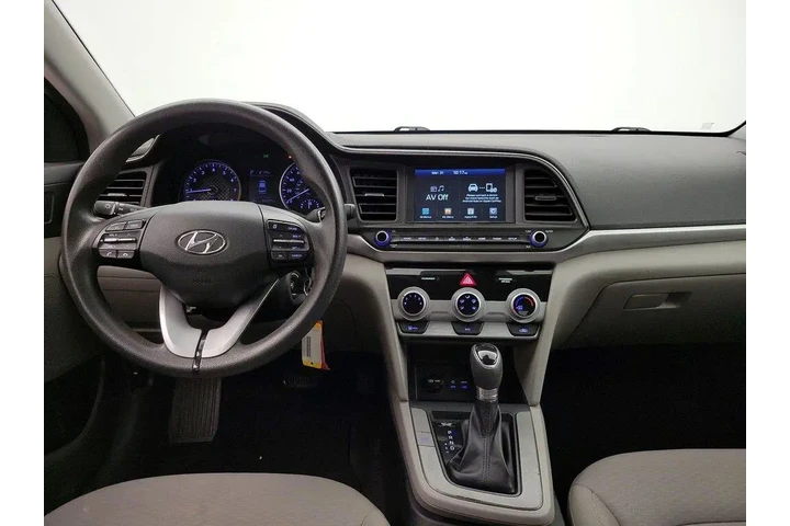$12599 : Hyundai ELANTRA 2019 SEL 4dr image 9