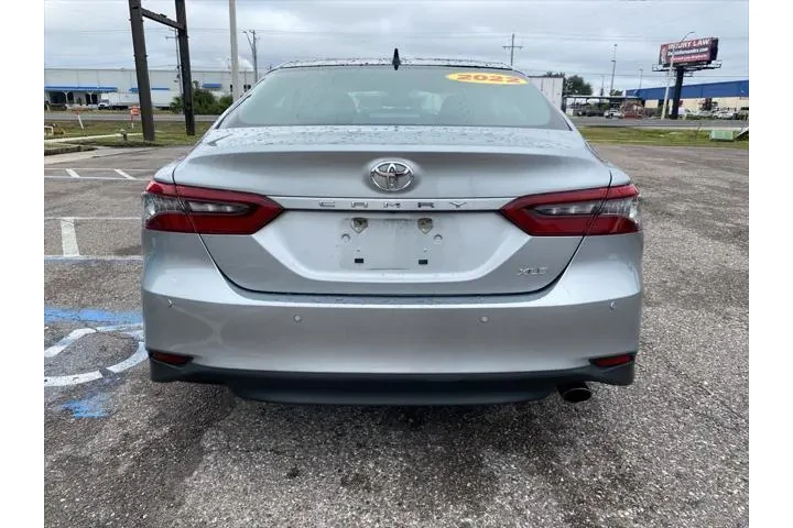 $22406 : Toyota Camry 2022 XLE 4dr Se image 4