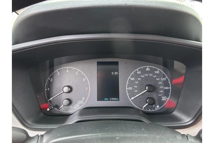 $25000 : 2024 Corolla Cross L image 3