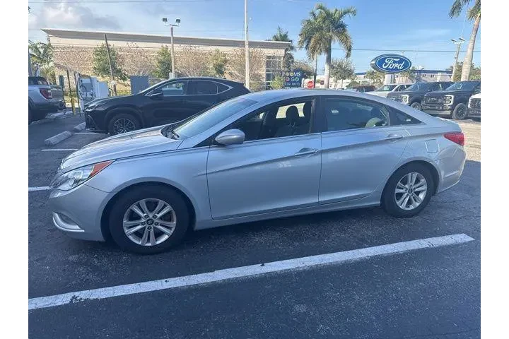 $5997 : Hyundai SONATA 2013 GLS 4dr image 4