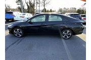 $17999 : Hyundai ELANTRA 2023 SEL 4dr thumbnail