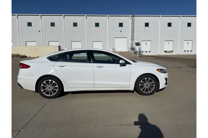 $12528 : Ford Fusion 2020 SE 4dr Seda image 4