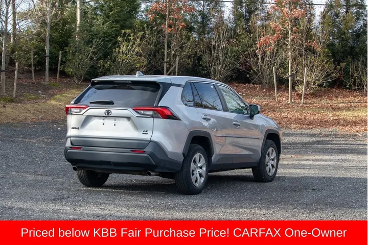 $20795 : Toyota RAV4 2022 AWD LE 4dr image 8