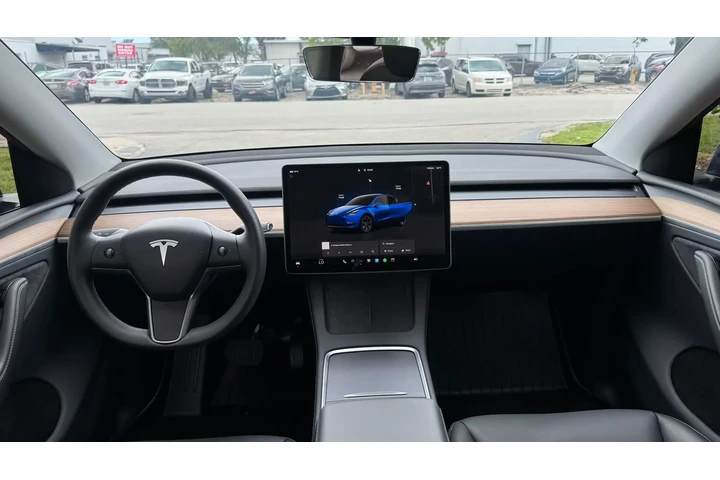 $30900 : *Tesla 2024 Modelo Y* image 8