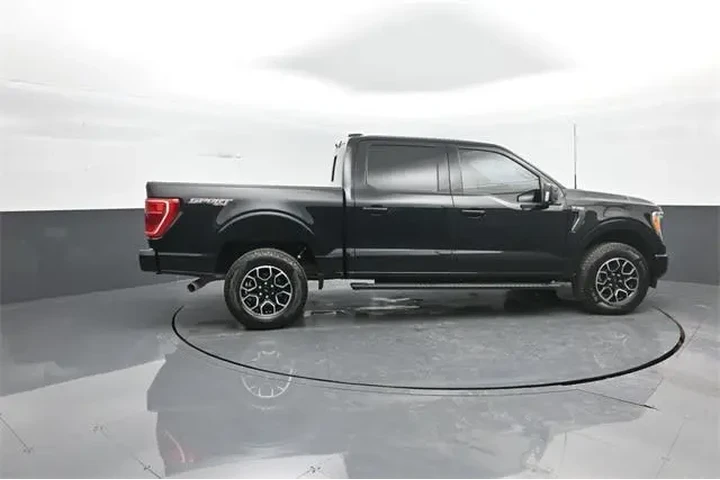 $37844 : Ford F-150 2023 4x4 XLT 4dr image 8