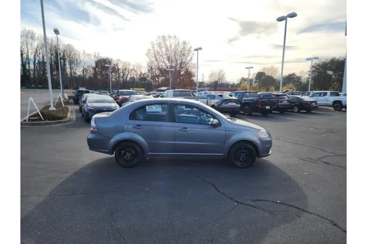 $4995 : Chevrolet Aveo 2009 LT 4dr S image 4