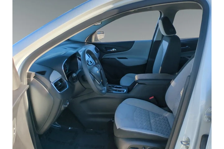 $21950 : Chevrolet Equinox 2023 4x4 L image 9