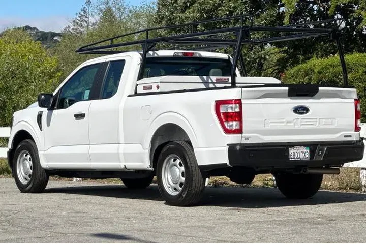 $37985 : Ford F-150 2023 4x2 XL 4dr S image 6