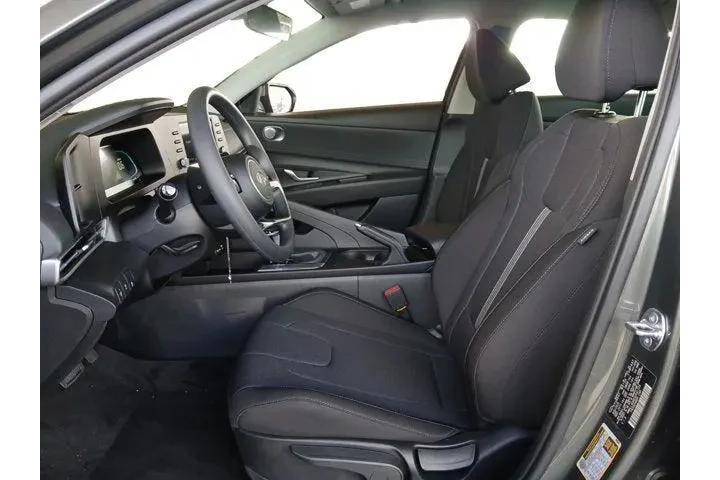 $20333 : Hyundai ELANTRA 2025 SE 4dr image 9