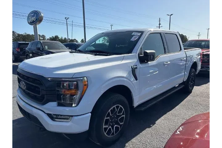 $39603 : Ford F-150 2023 4x4 XLT 4dr image 1