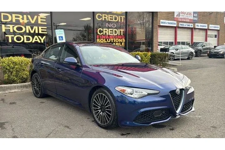 $17877 : Alfa Romeo Giulia 2019 AWD T image 3