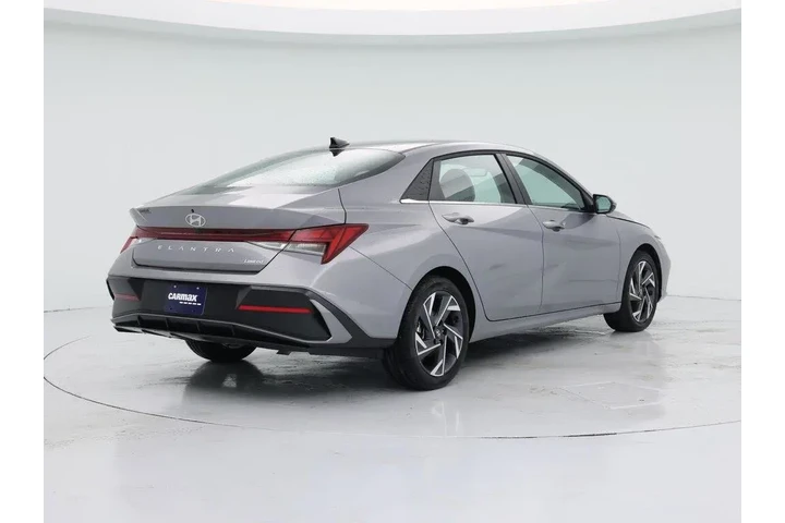 $24998 : Hyundai ELANTRA 2025 Limited image 8
