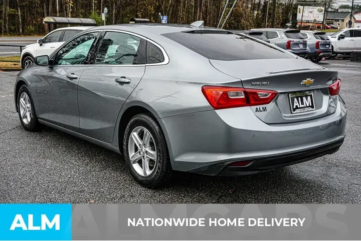 $17720 : Chevrolet Malibu 2024 LT 4dr image 5
