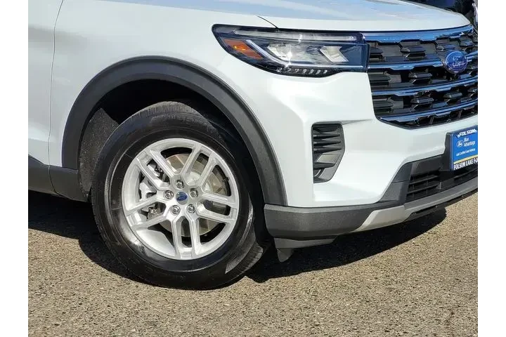 $37208 : Ford Explorer 2025 Active 4d image 6