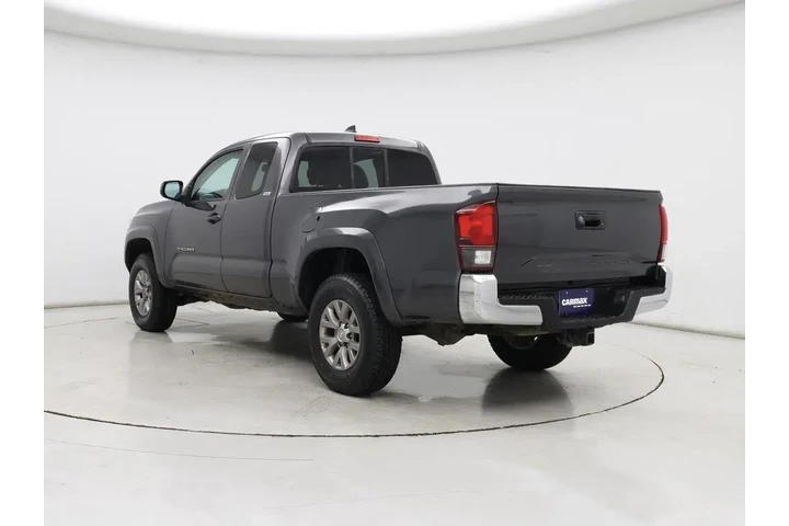 $29998 : Toyota Tacoma 2018 4x4 TRD O image 2
