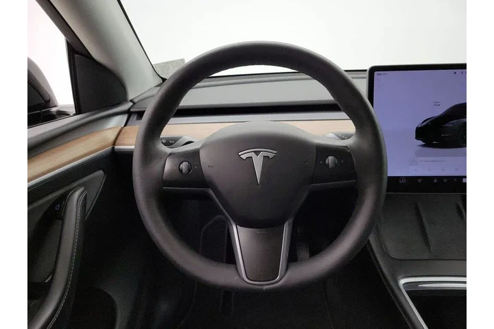 $31998 : Tesla Model Y 2023 4dr Cross image 10