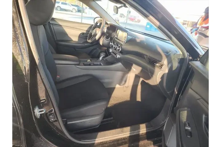 $17907 : Nissan Sentra 2024 S 4dr Sed image 8