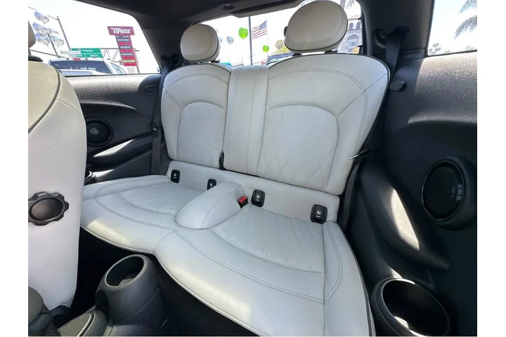 $29997 : 2020 Hardtop 2 Door John Coop image 10
