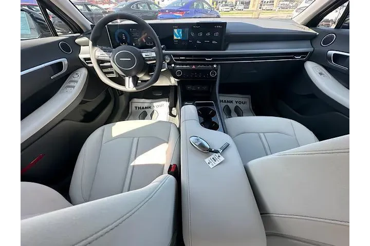 $26767 : Hyundai SONATA 2024 SEL 4dr image 9