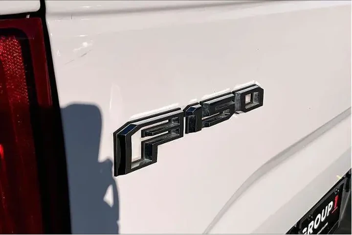 $17086 : Ford F-150 2016 4x2 XLT 4dr image 10