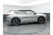 $21826 : Mitsubishi Outlander 2022 AW thumbnail