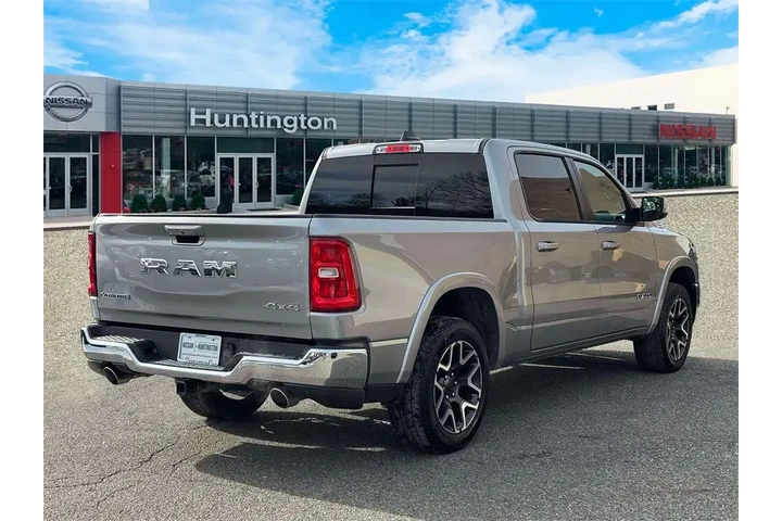 $38456 : Ram 1500 2025 4x4 Laramie 4d image 8