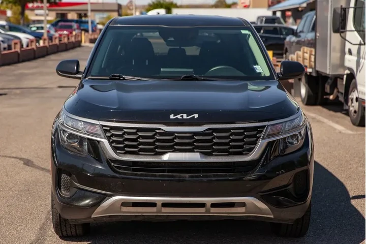 $14950 : 2022 Seltos LX image 3