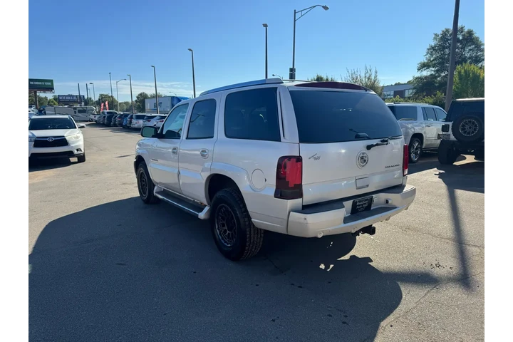 $4450 : 2005 Escalade 4dr AWD image 4