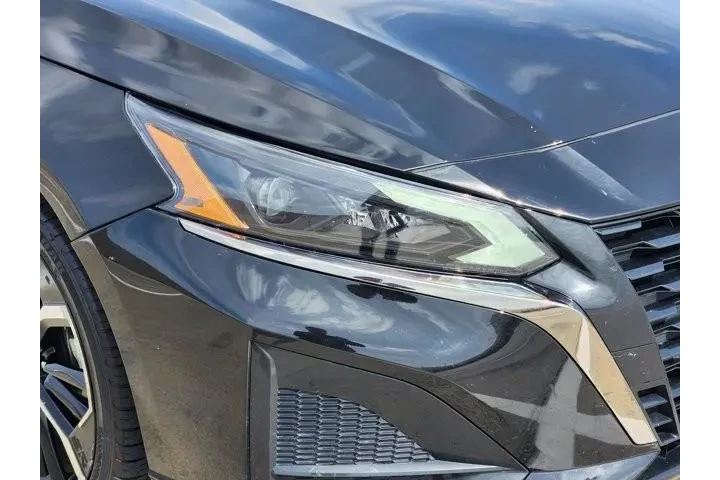 $23948 : Nissan Altima 2025 2.5 SR 4d image 9