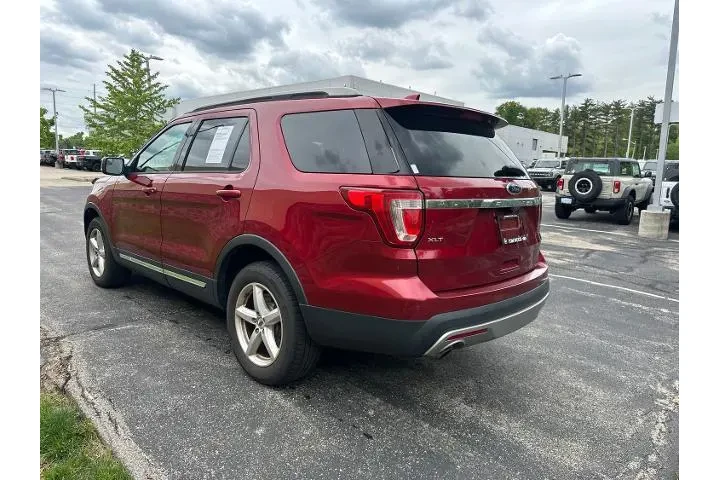 $16220 : Ford Explorer 2017 AWD XLT 4 image 5