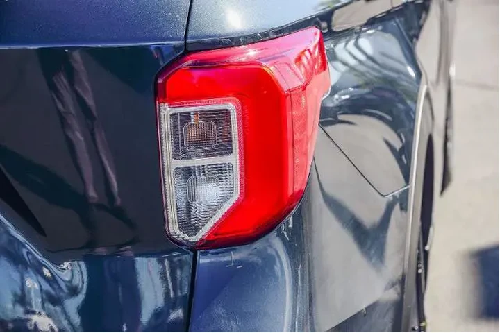 $29995 : Ford Explorer 2023 XLT 4dr S image 7